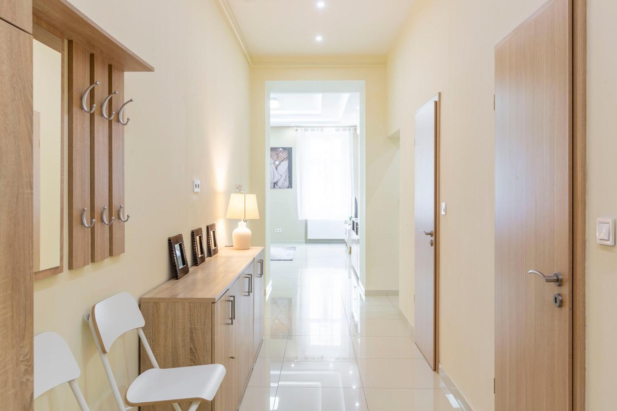 Spacious Bajcsy Residence In The Heart Of Βουδαπέστη Εξωτερικό φωτογραφία